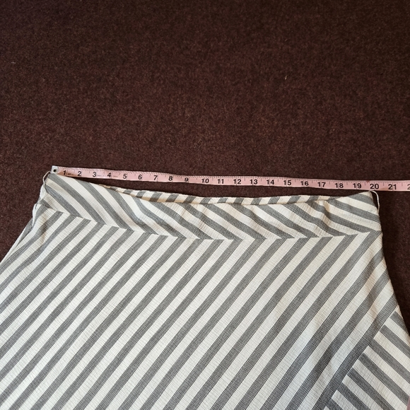 DKNY Black And White A-Line Skirt Lined No Belt Size XL - Picture 4 of 7